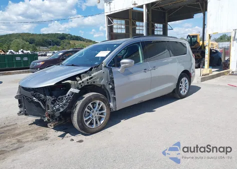 2021 Chrysler Pacifica Touring Awd z USA, uszkodzony, nr VIN 2C4RC3FG7MR514668